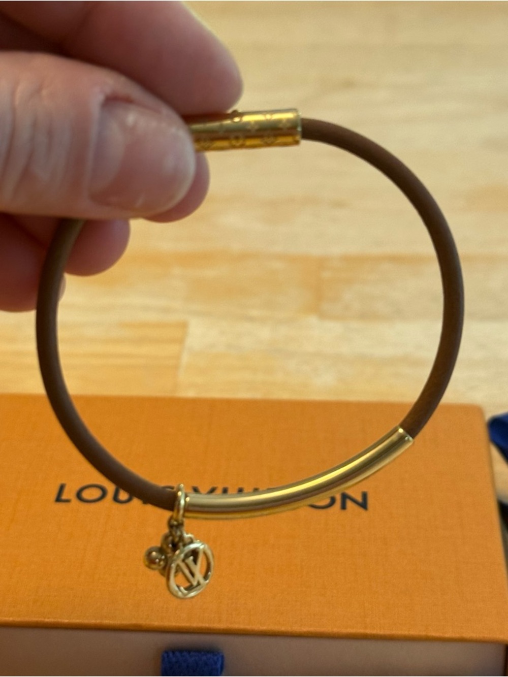 Louis Vuitton 2 Piece Duogram Monogram Leather Bracelet Set Size 19 - Picture 11 of 14